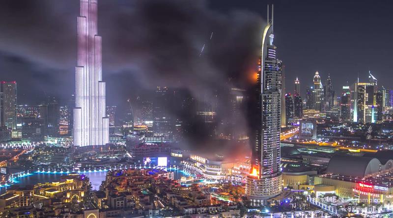 Timelaps videó az égő felhőkarcolóról - Dubai