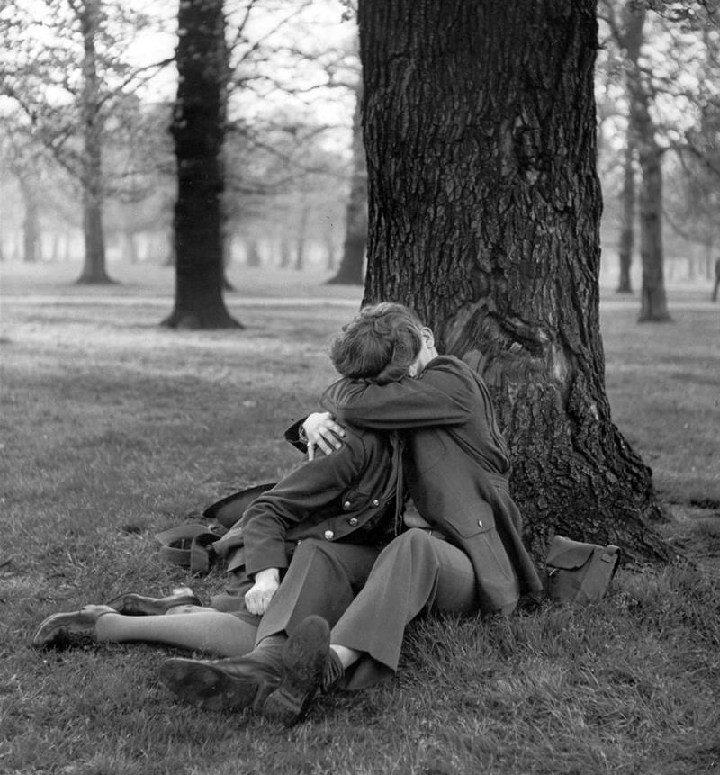 old-photos-vintage-war-couples-love-romance-13-mod